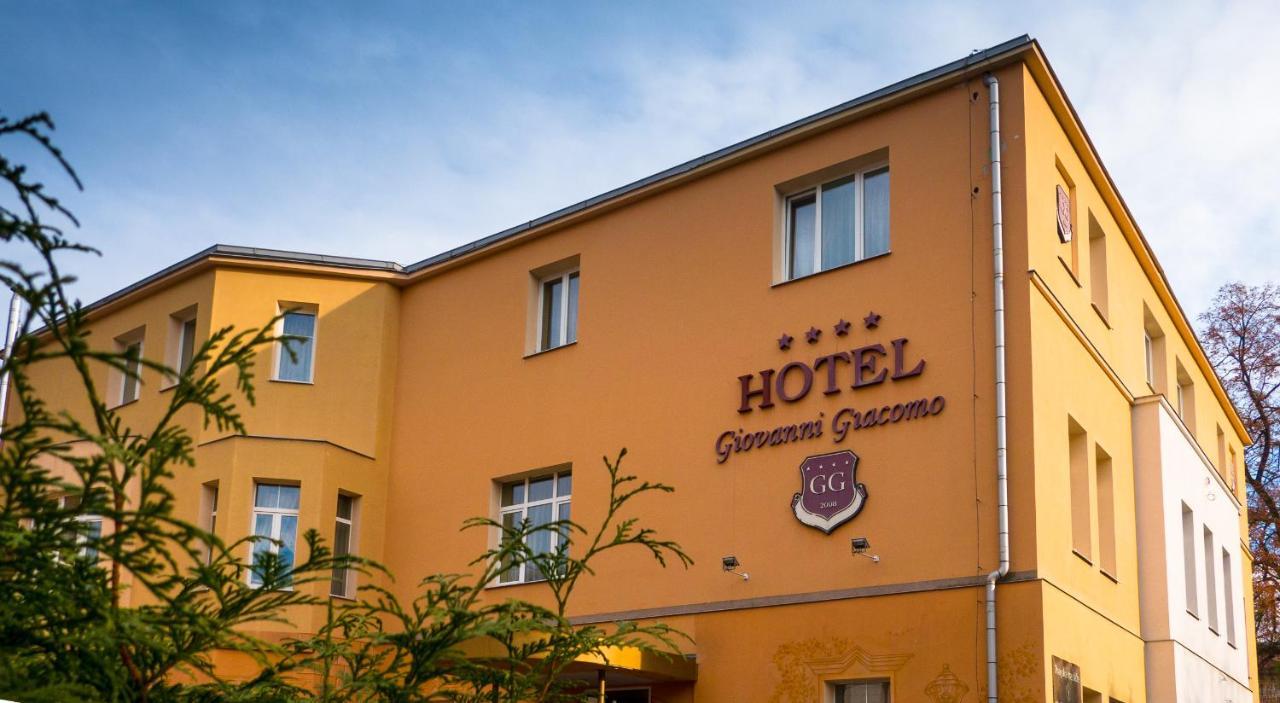 Hotel Giovanni Giacomo Teplice Exteriör bild